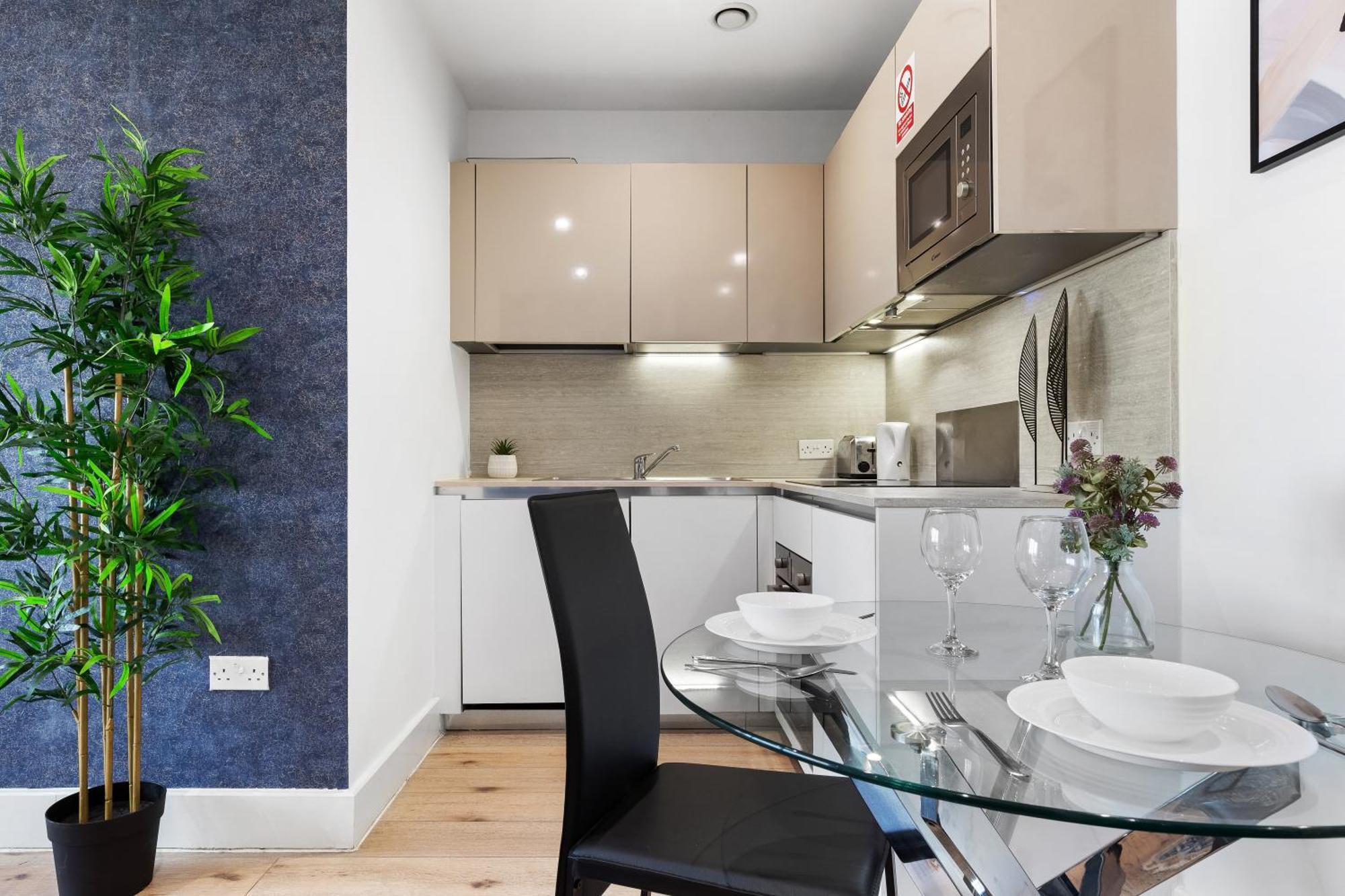 Modern One Bedroom Flat - Sleeps 5 -Near Heathrow - London Ub3 Esterno foto